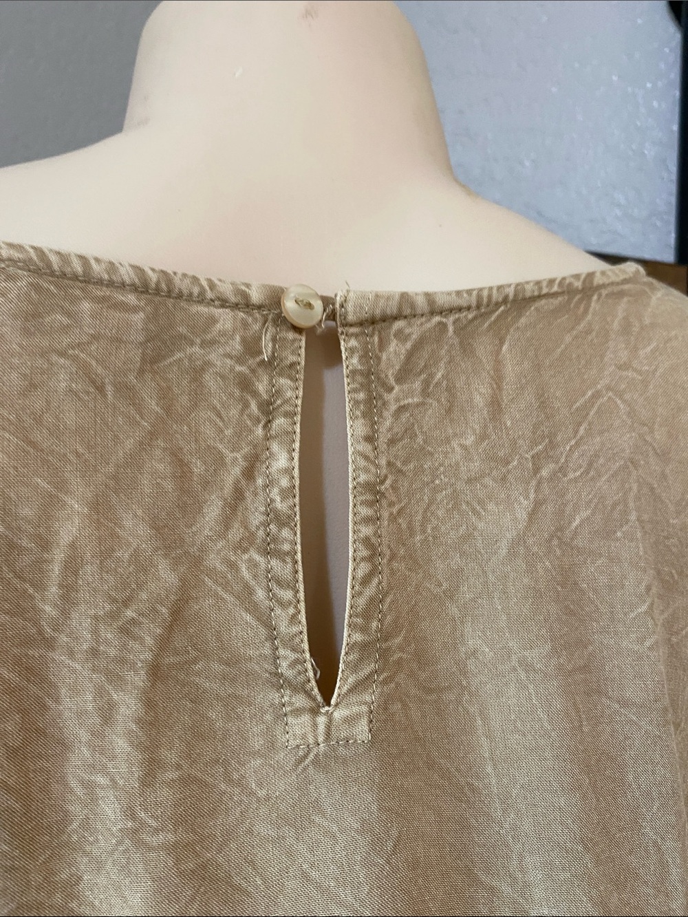 Solitaire Tiered Ruffle Tunic Top — Tan - Picture 7 of 12